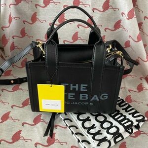 Marc Jacobs Black Small Womens Tote Bag